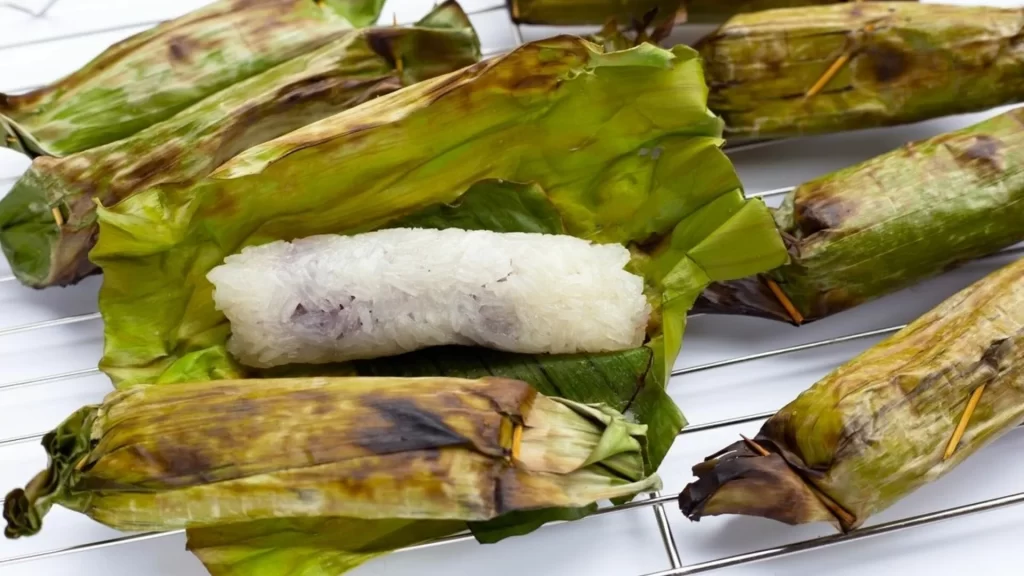 Шри Ланка Lamprais — рис в банановом листе