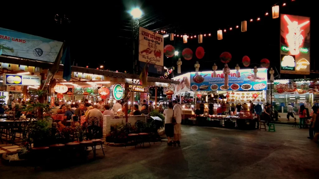 Тайланд Chiang Mai Night Bazaar